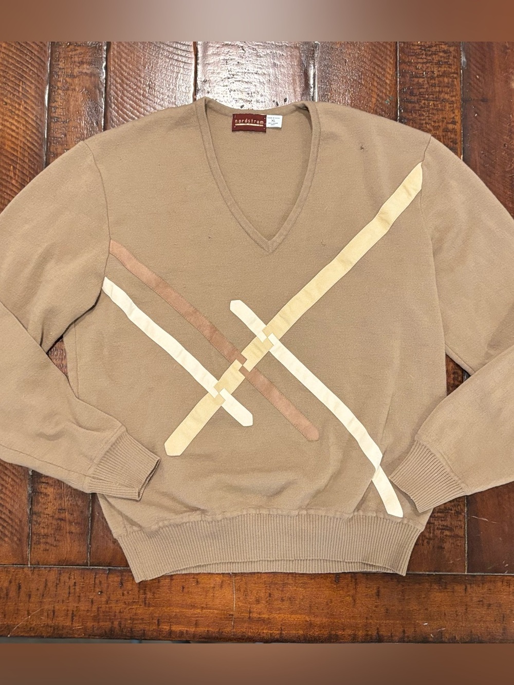 Vintage Nordstrom Men’s Tan Wool Sweater Ribbon Design V-neck